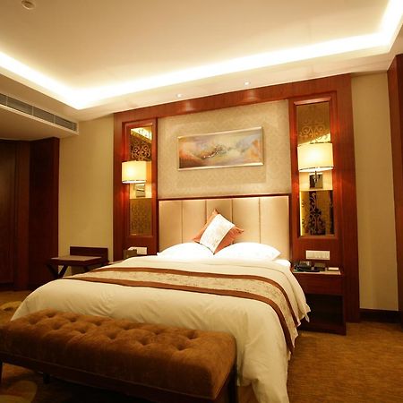 Dongguan Huilihua Hotel Екстер'єр фото