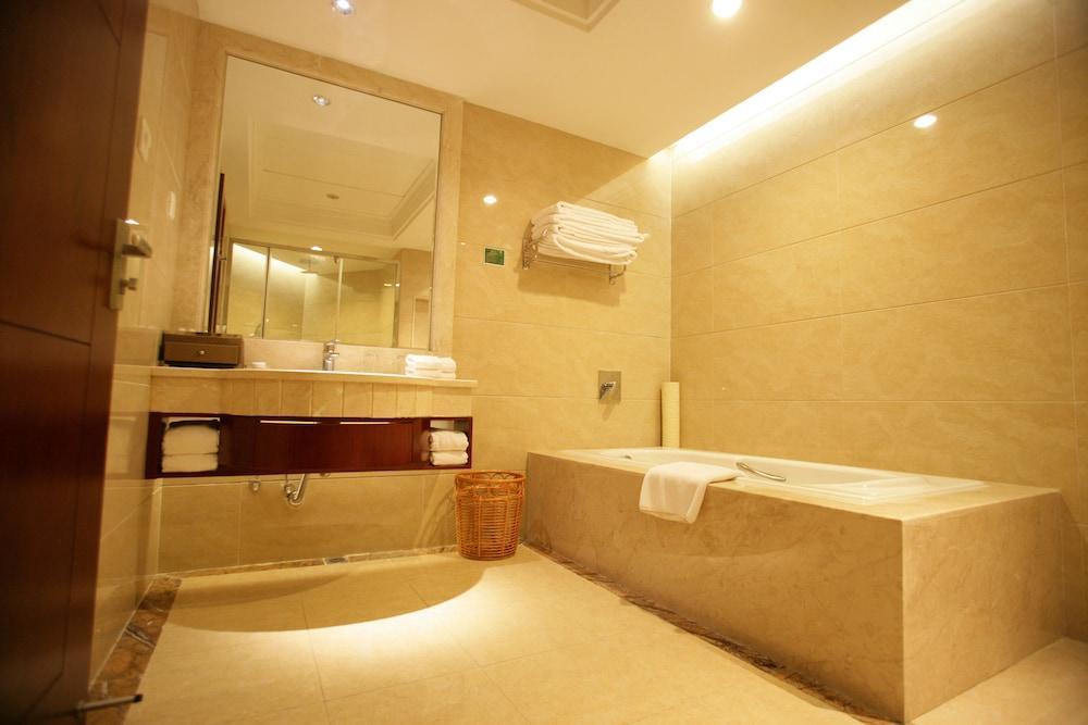 Dongguan Huilihua Hotel Екстер'єр фото