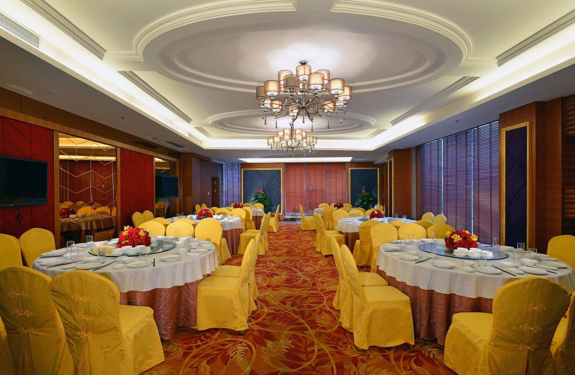 Dongguan Huilihua Hotel Екстер'єр фото