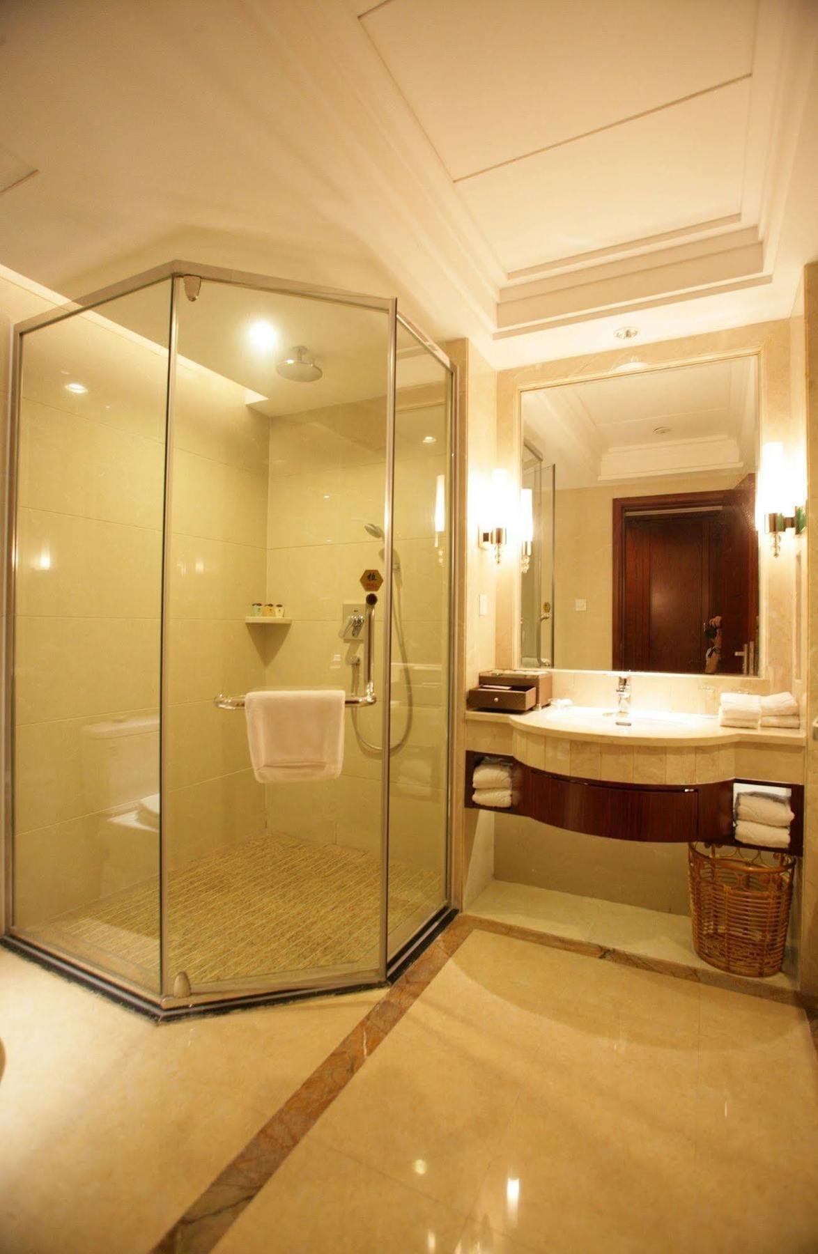 Dongguan Huilihua Hotel Екстер'єр фото