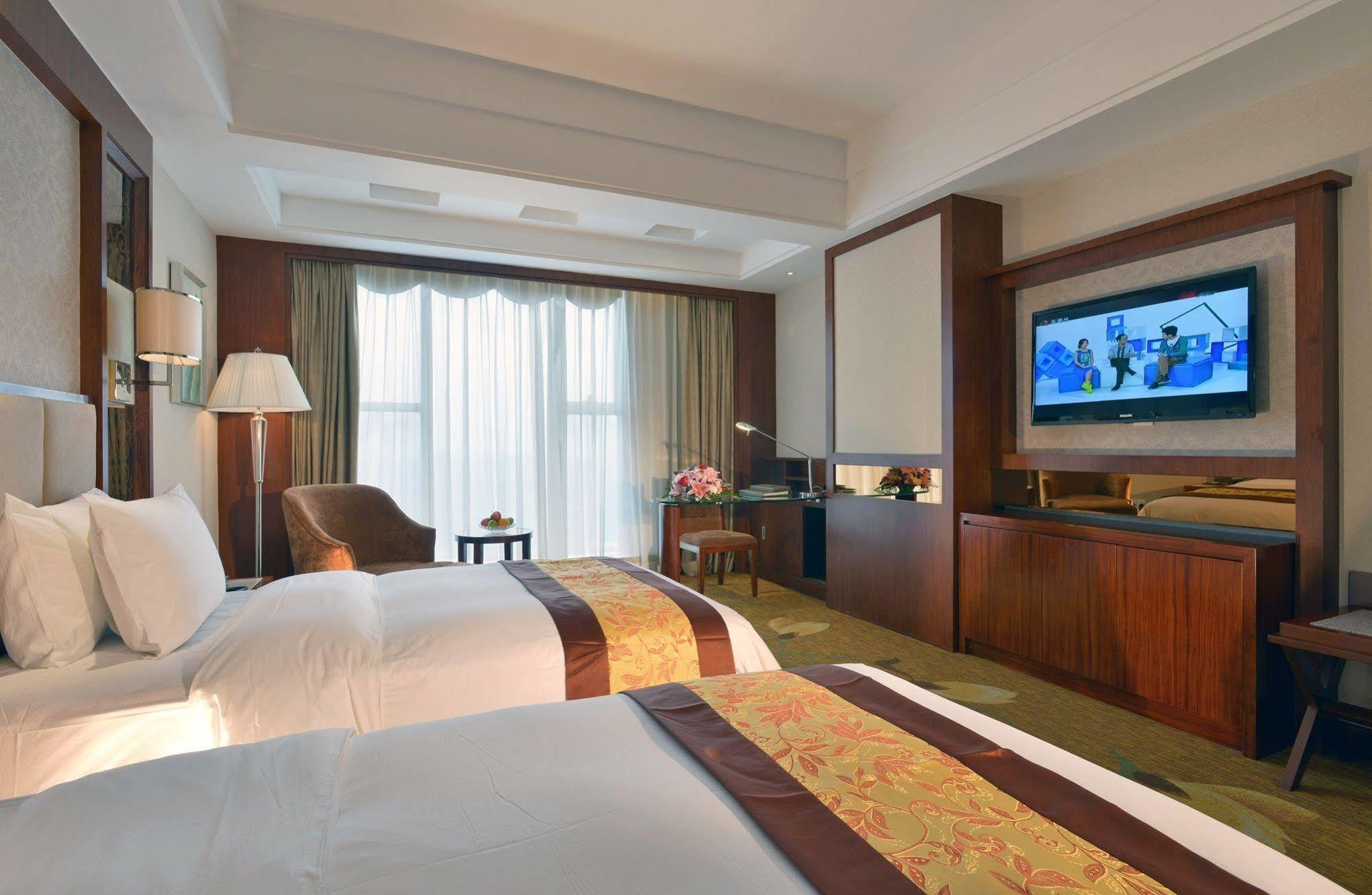 Dongguan Huilihua Hotel Екстер'єр фото