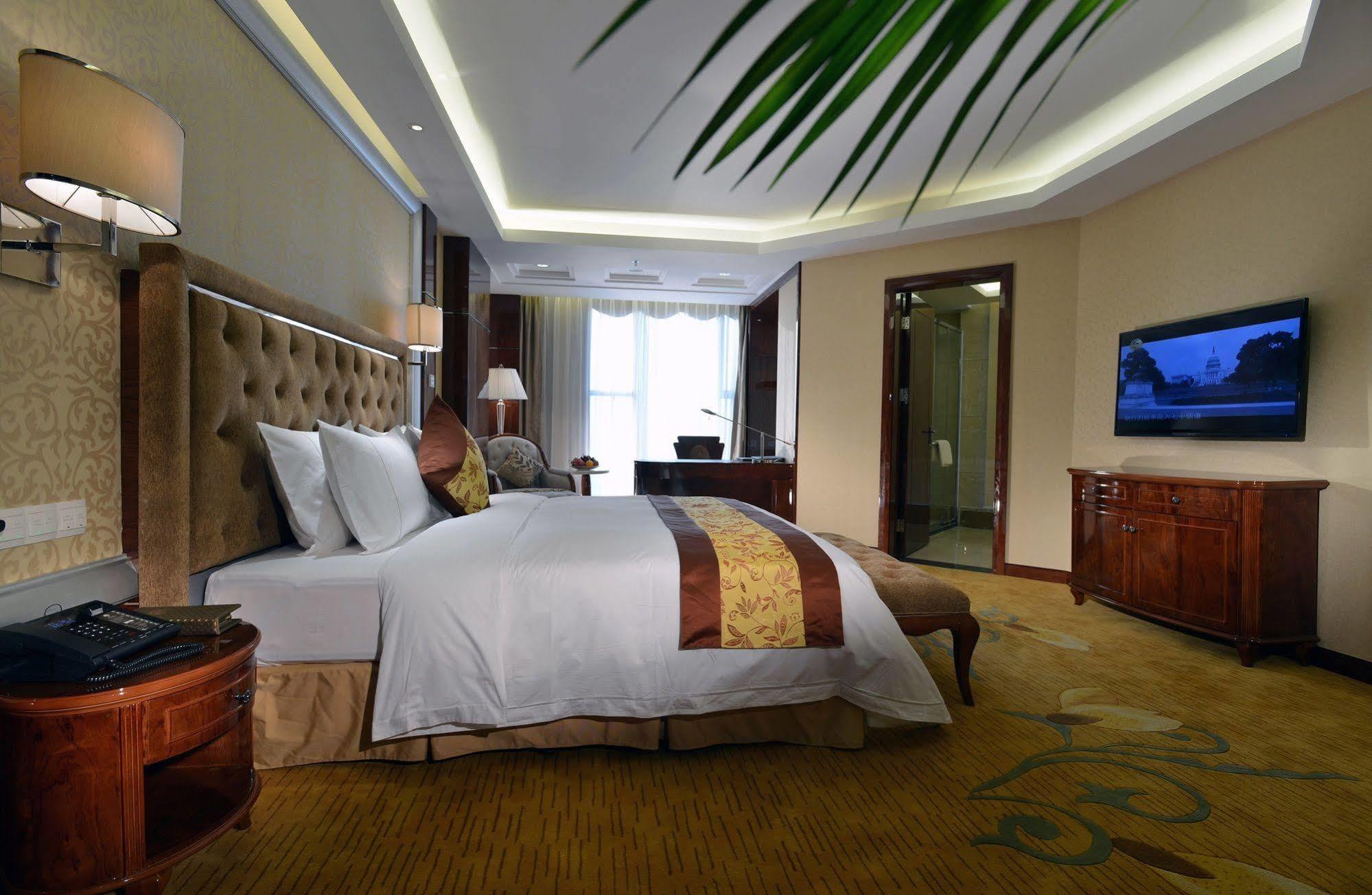 Dongguan Huilihua Hotel Екстер'єр фото